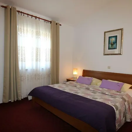 Dani * Малинска