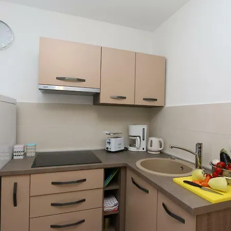 Dani Apartment Malinska