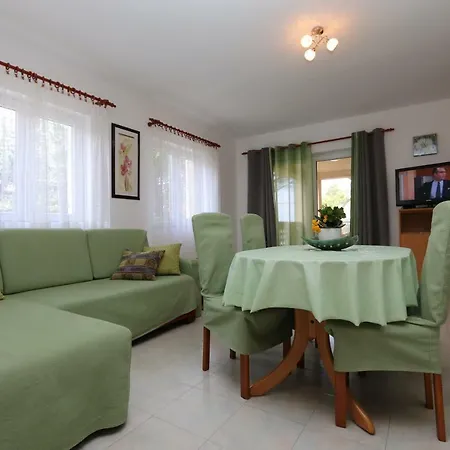 Dani Apartamento Malinska